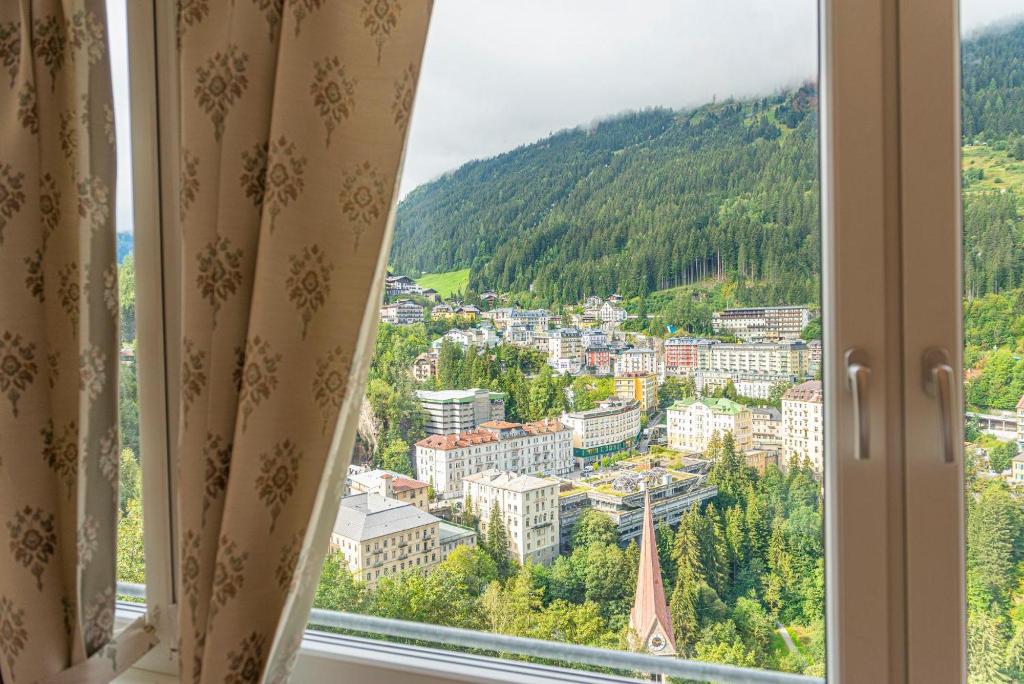 Aparthotel Schillerhof 巴德加斯坦 外观 照片