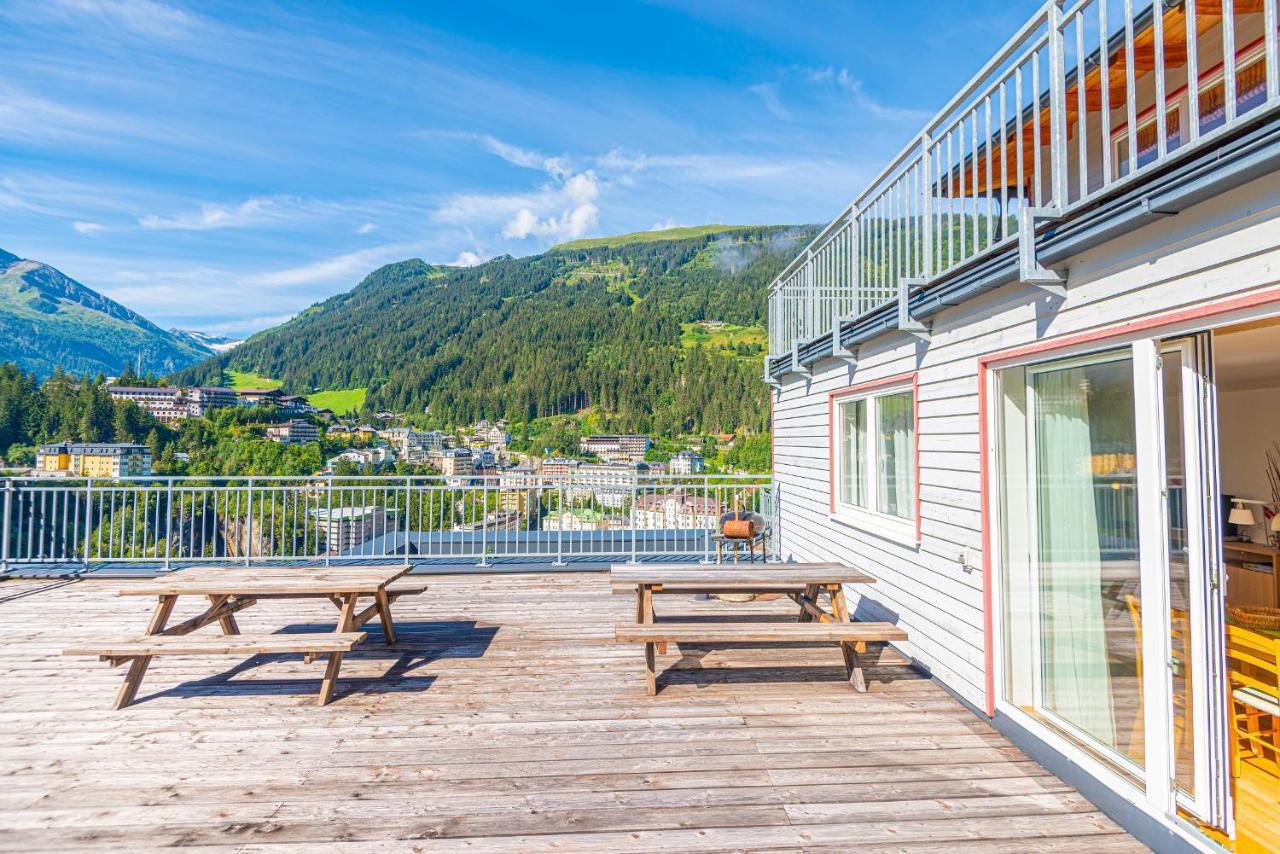 Aparthotel Schillerhof 巴德加斯坦 外观 照片