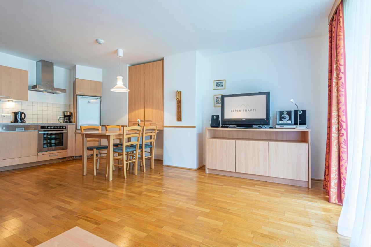 Aparthotel Schillerhof 巴德加斯坦 外观 照片