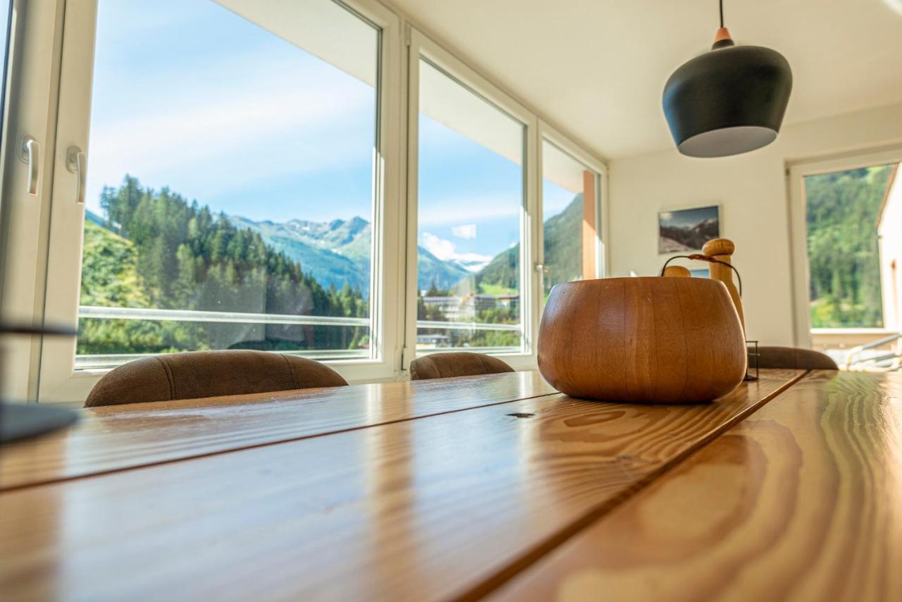 Aparthotel Schillerhof 巴德加斯坦 外观 照片