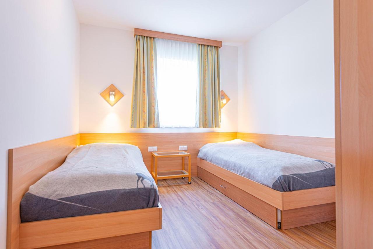 Aparthotel Schillerhof 巴德加斯坦 外观 照片