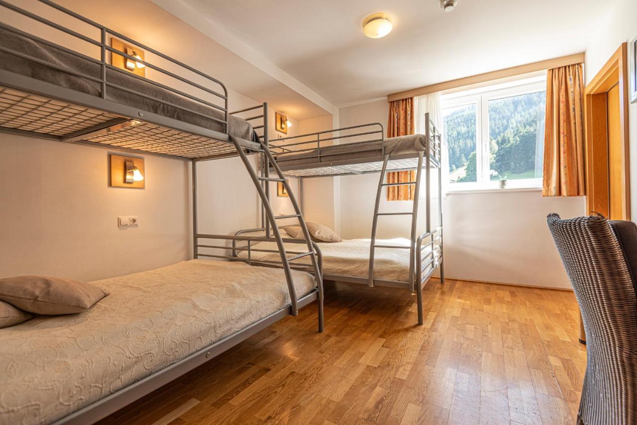 Aparthotel Schillerhof 巴德加斯坦 外观 照片