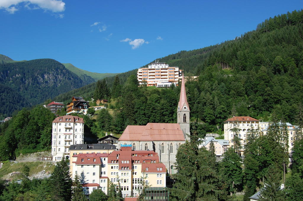 Aparthotel Schillerhof 巴德加斯坦 外观 照片